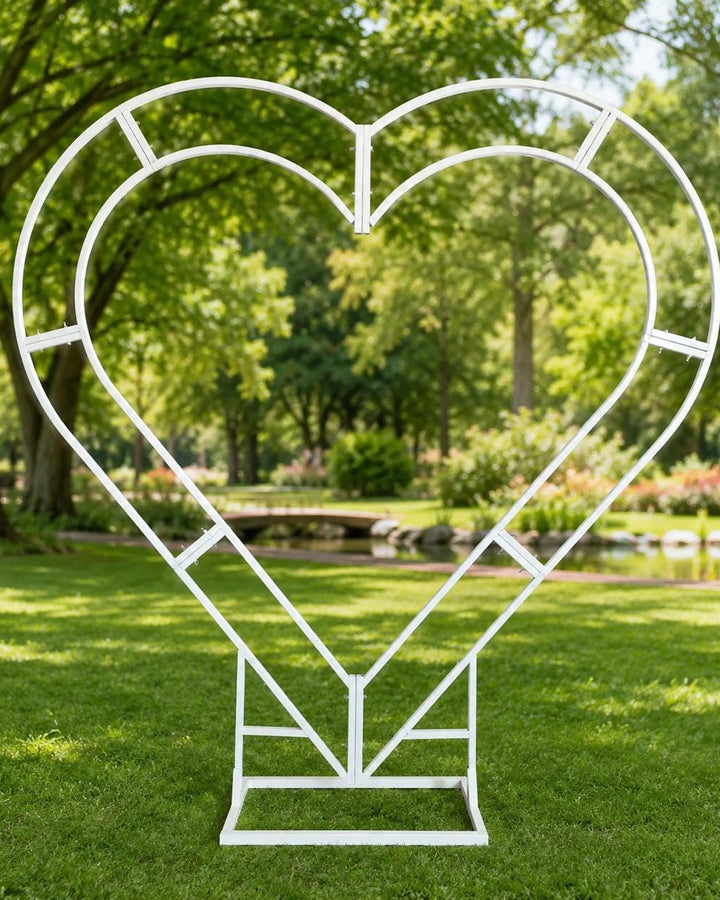 Heart-Shaped Flower Stand Frame: 6.5ft Wedding Arch